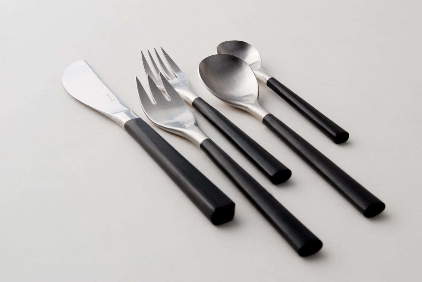 Diane von furstenberg flatware