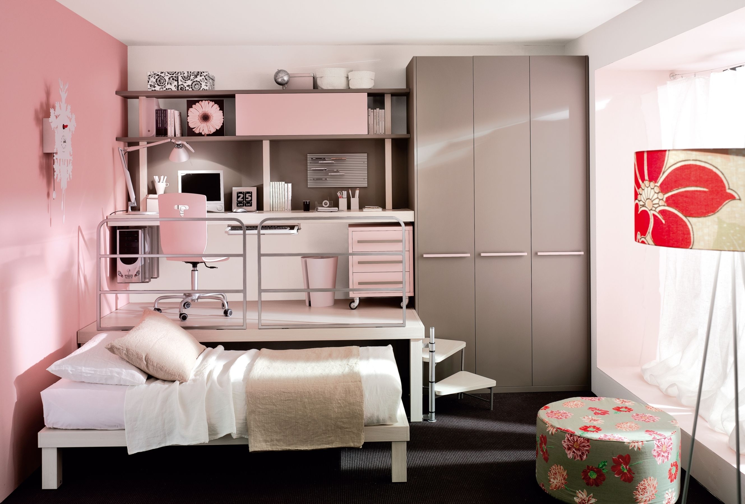 Loft trundle bed with desk