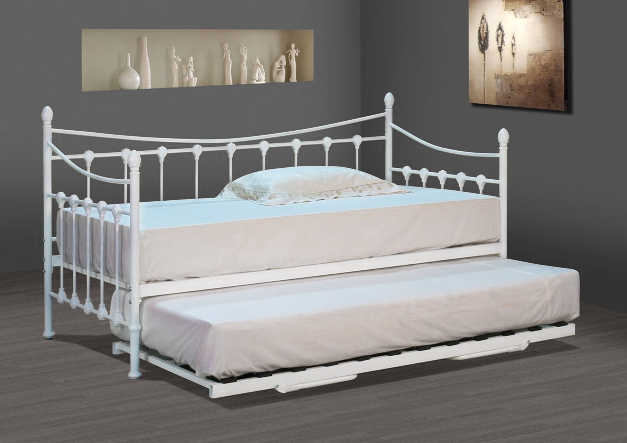 Metal toddler bed