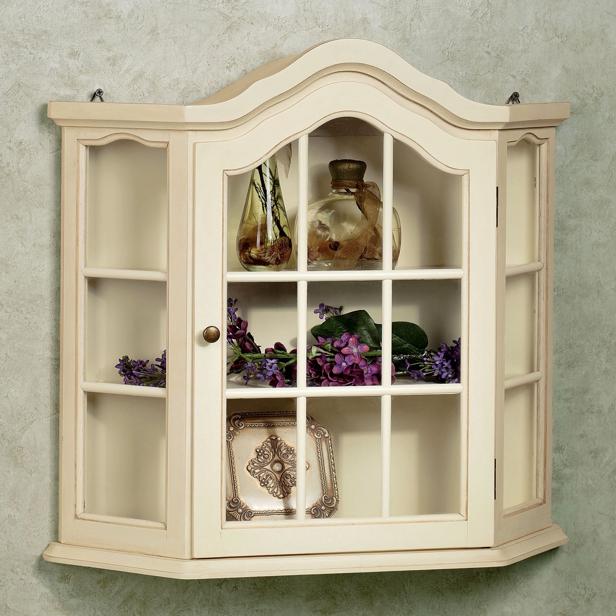 Small wall cabinet