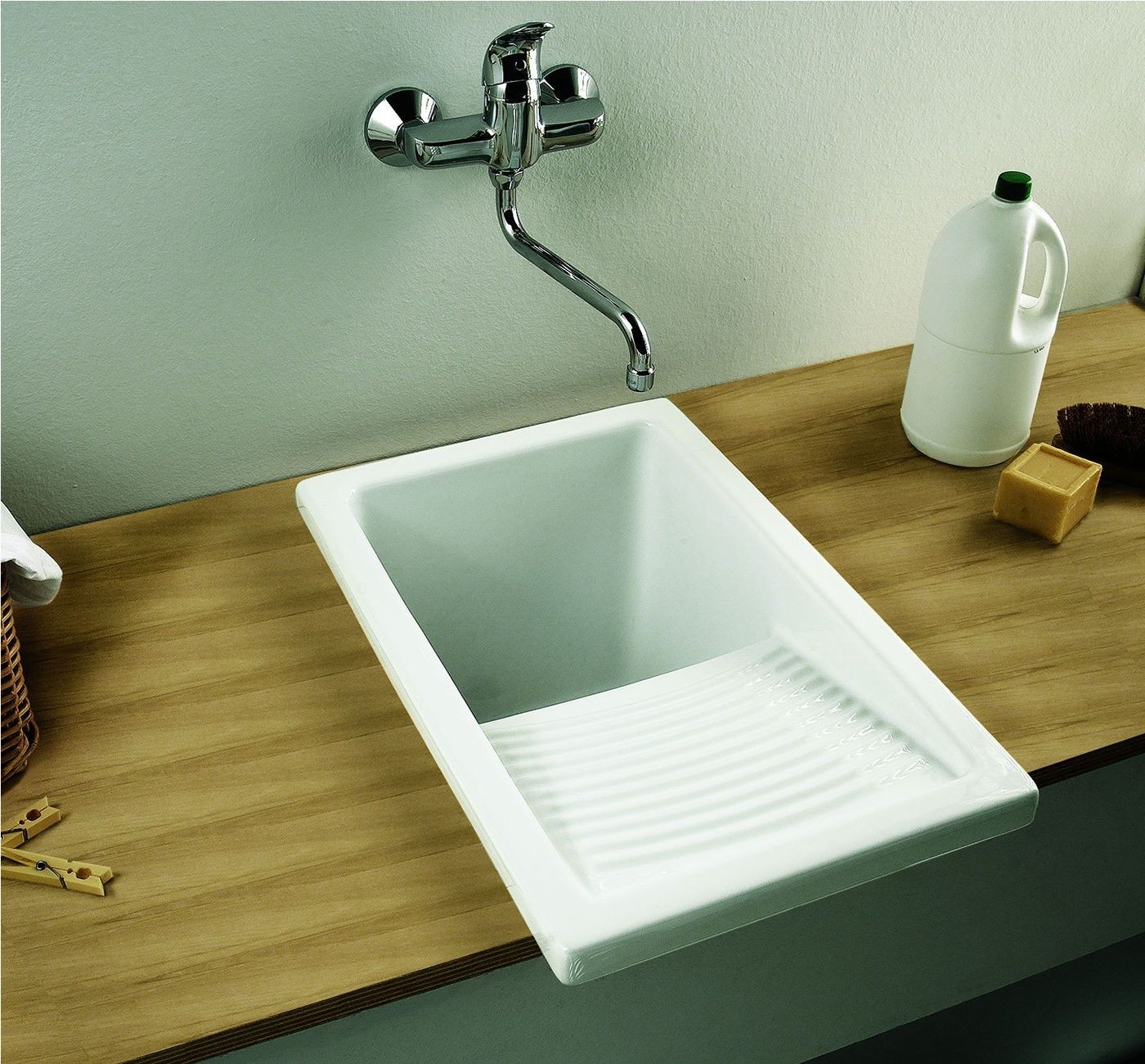 Ceramic laundry sink 1