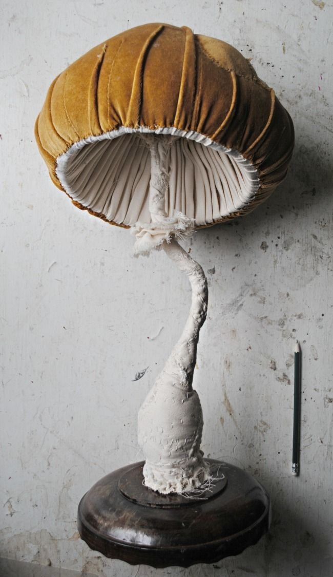Mushroom lamp shade