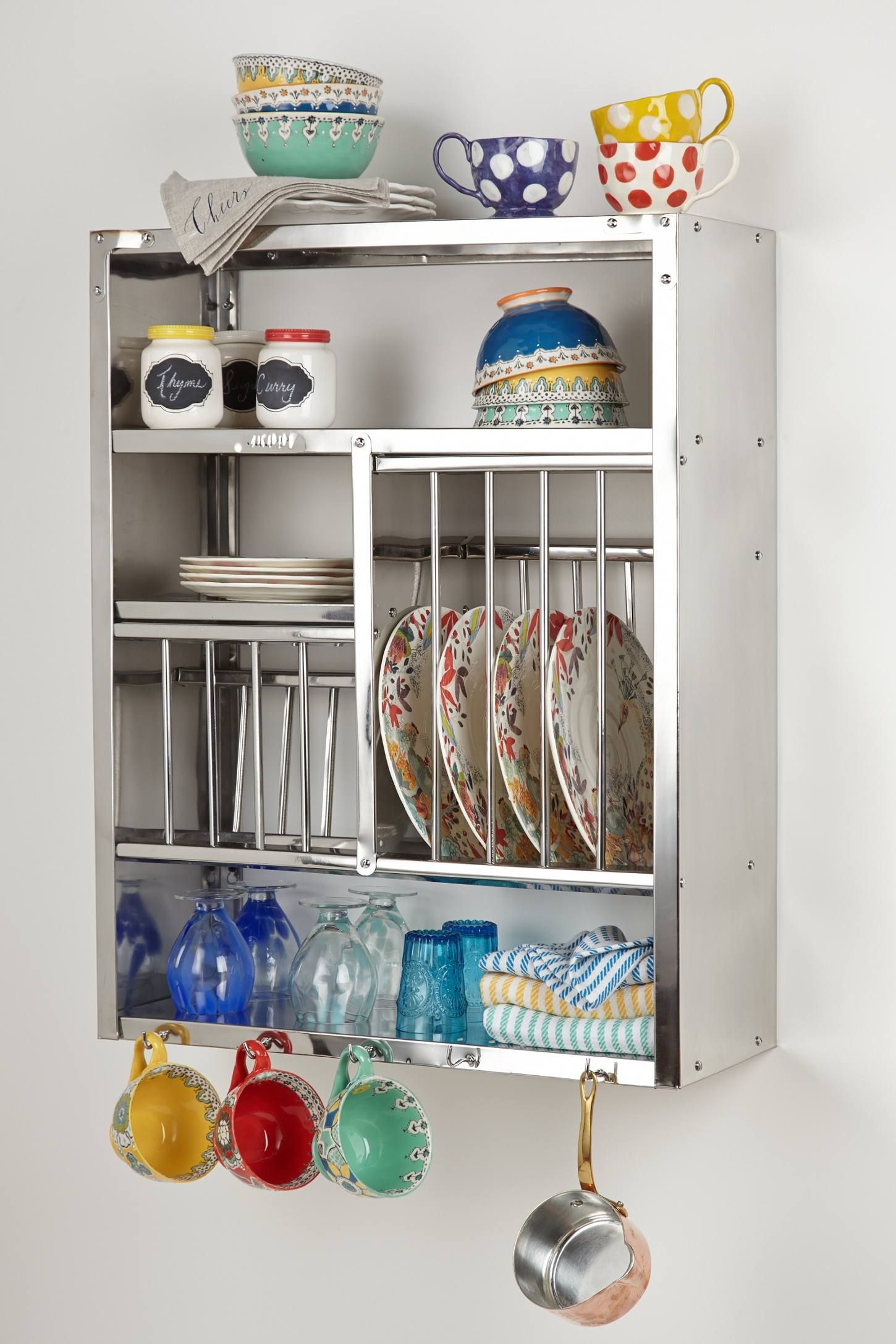 Wall mounted utensil rack