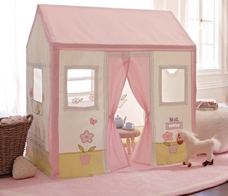 Childrens indoor playhouse 1