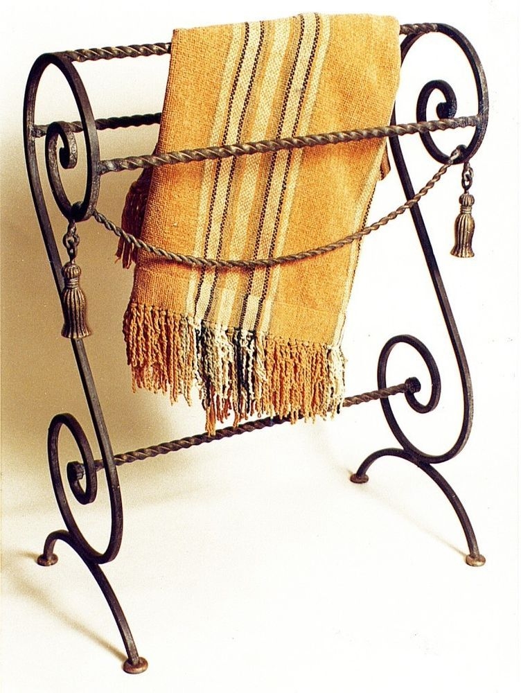 Comforter rack