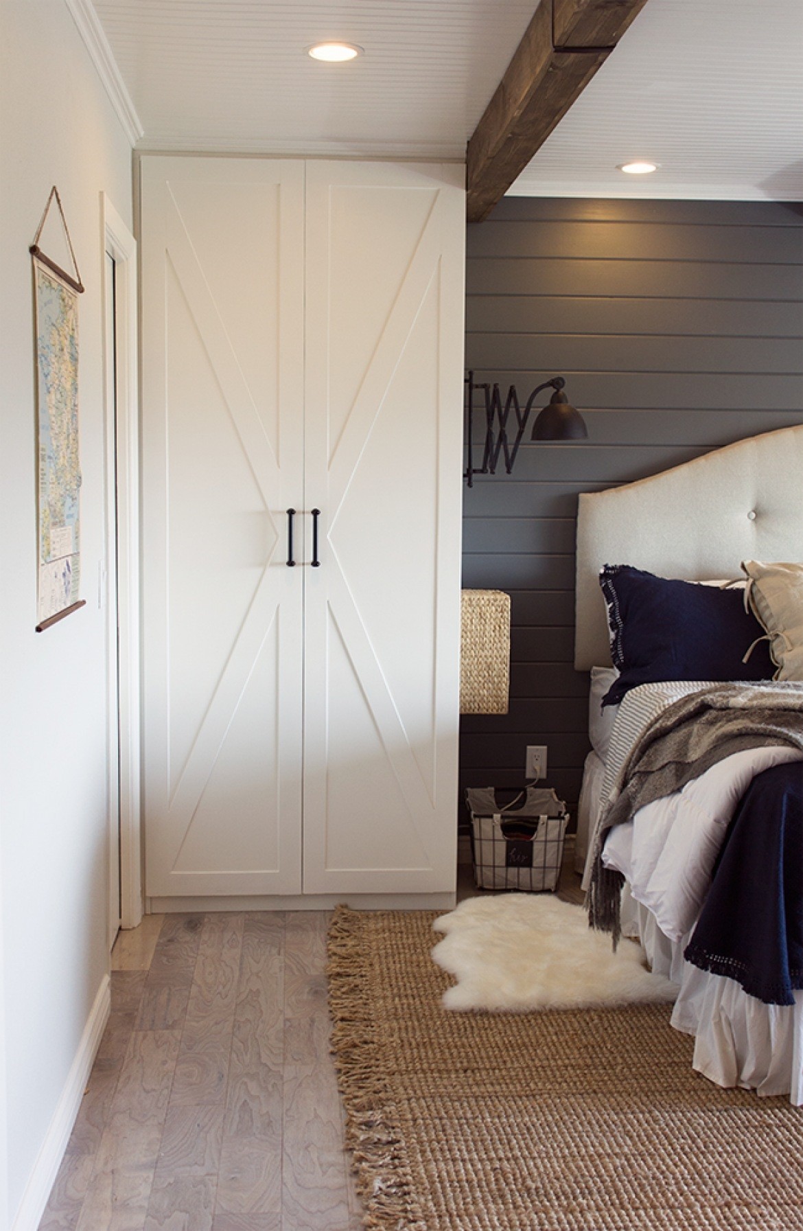 Corner wardrobe cabinet