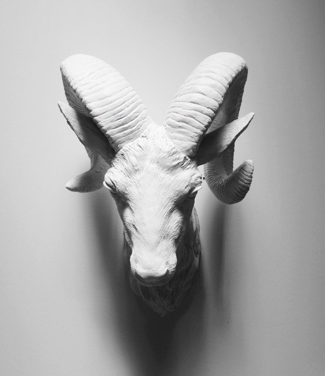 Large sculptures home decor 16