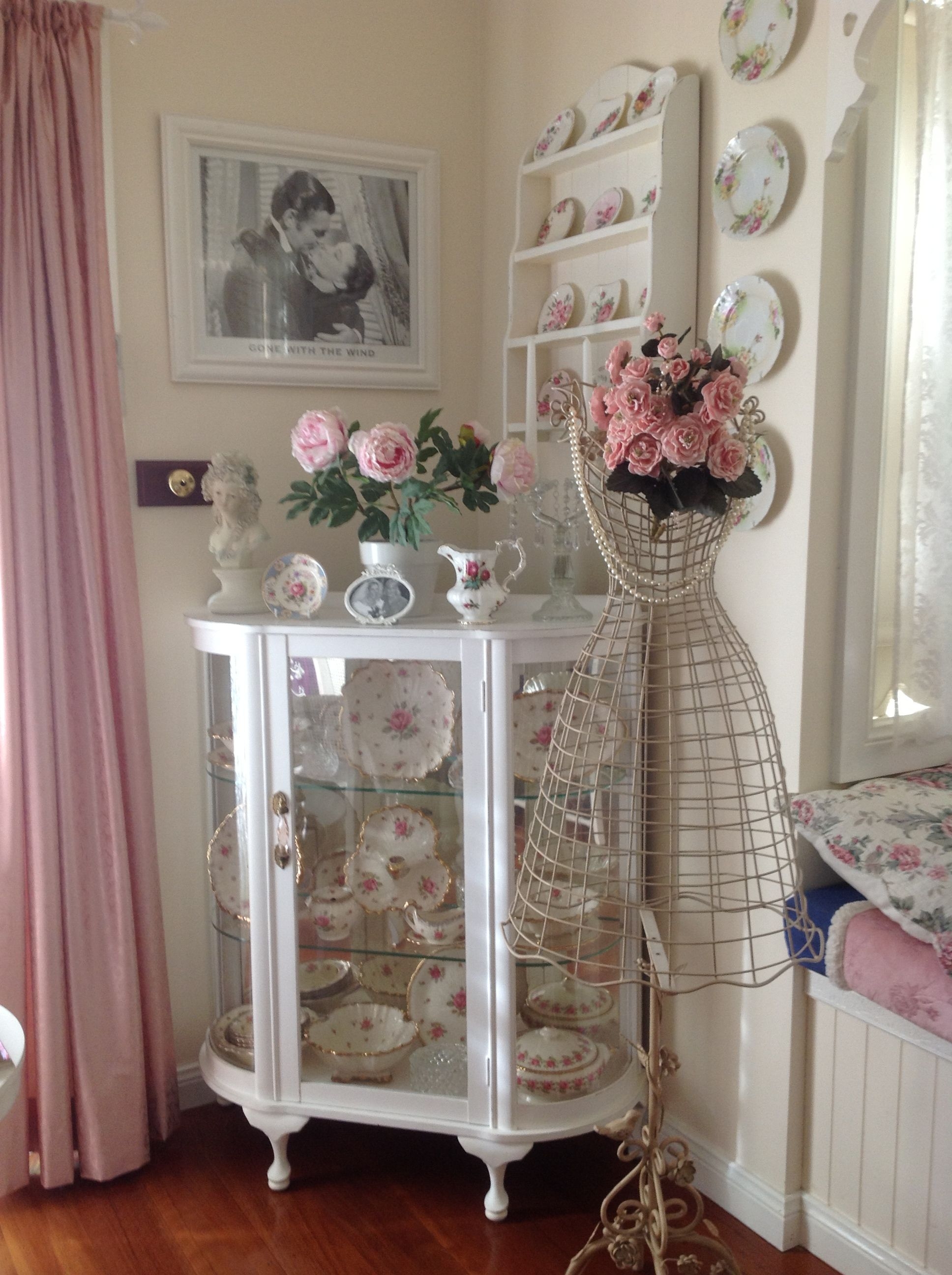 White corner china cabinet 6