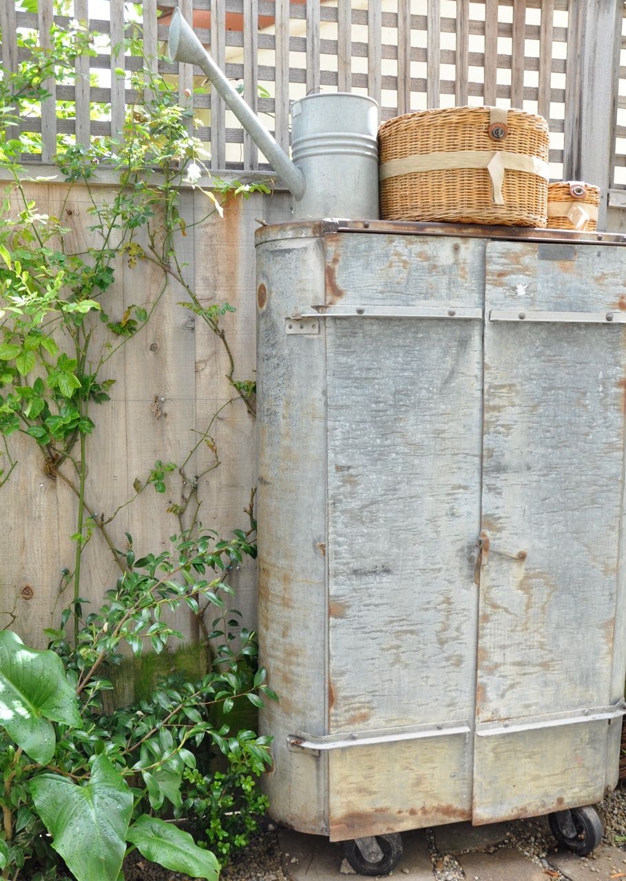 Metal linen cabinet 27