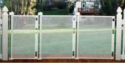 Outdoor retractable gate 4