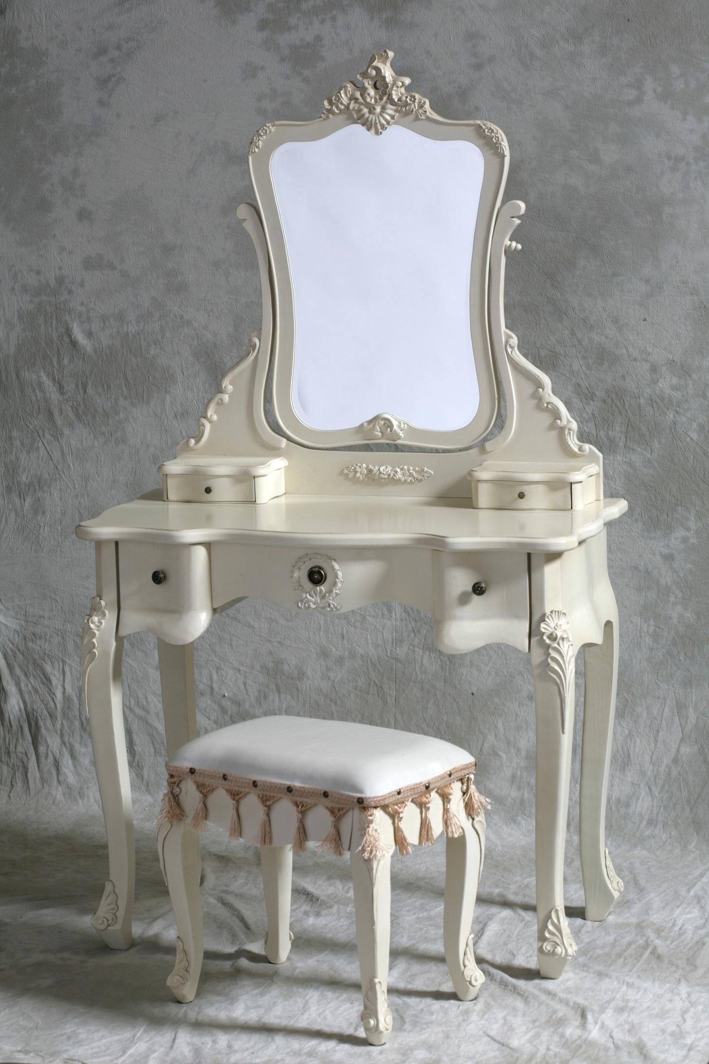 Small vanity makeup white great for guest bedroom or in