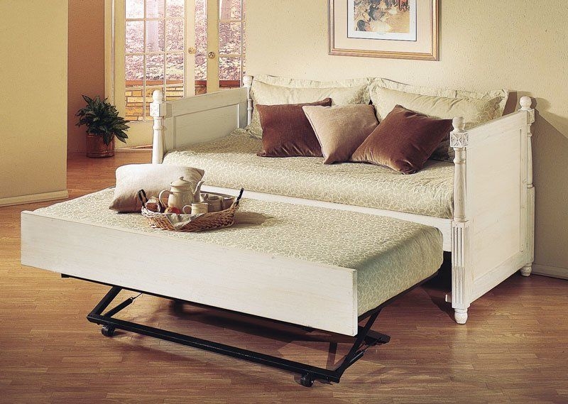 Victorian day bed 20