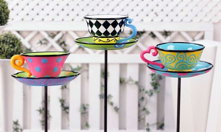 Bird Feeder Topsy Turvy Tea Cup Cartoon Look Stake Polystone New