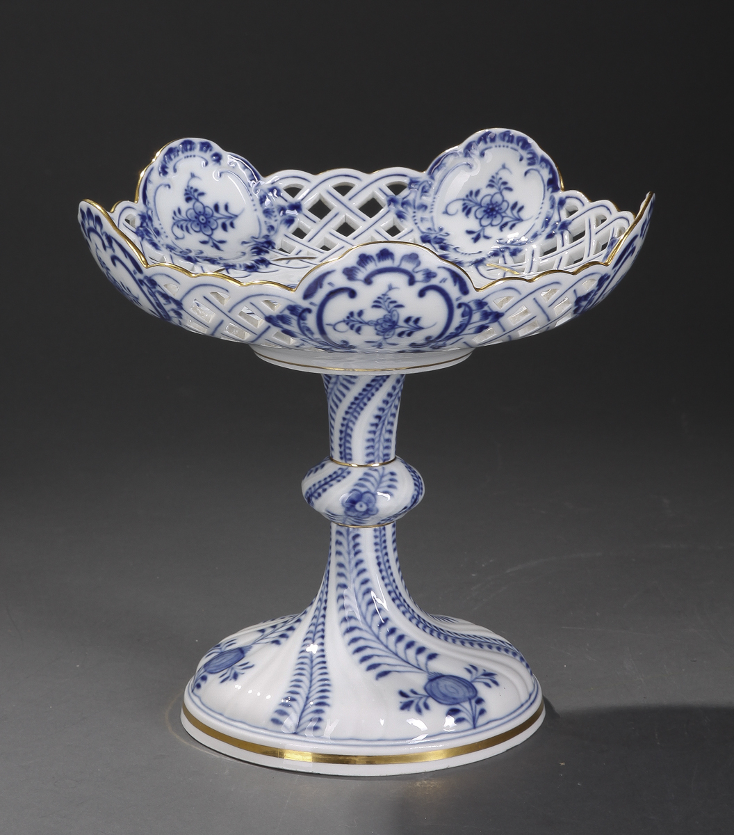 Meissen 1900s not usually my style but oh what a
