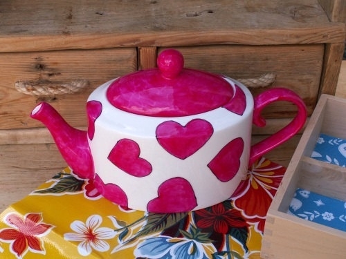 Neon pink tea