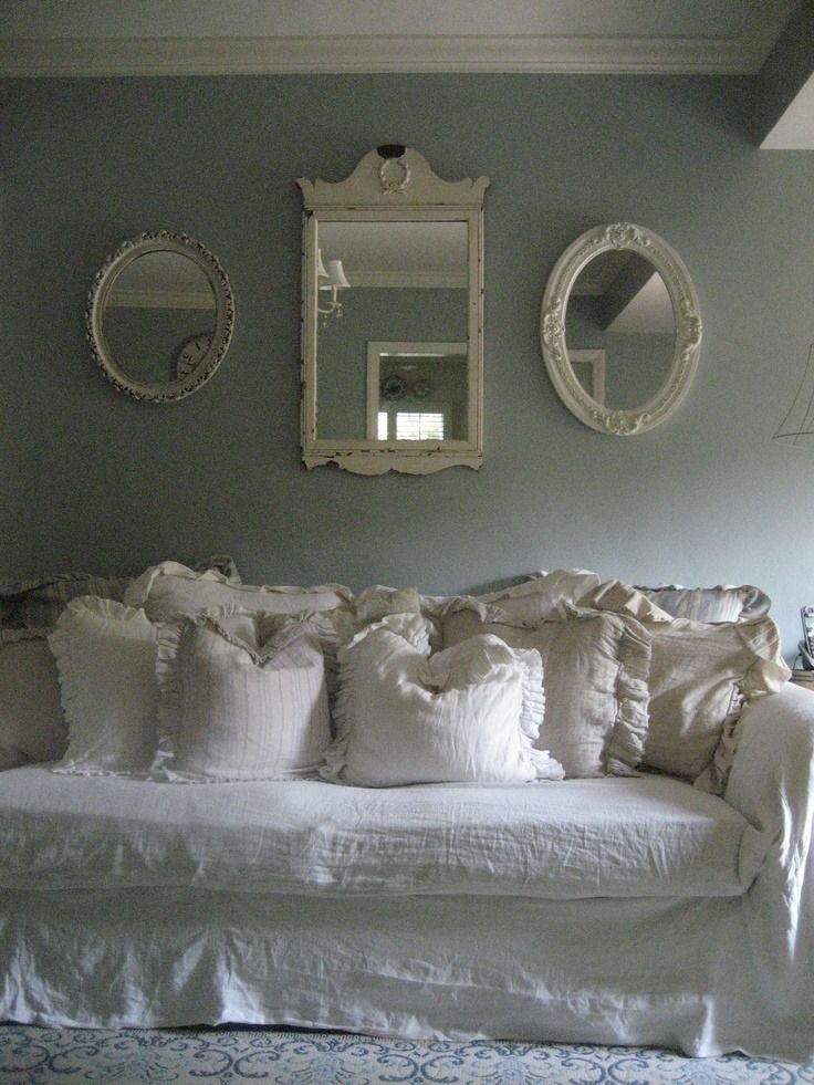 Cottage style futon 12