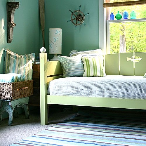 Cottage style futon 13