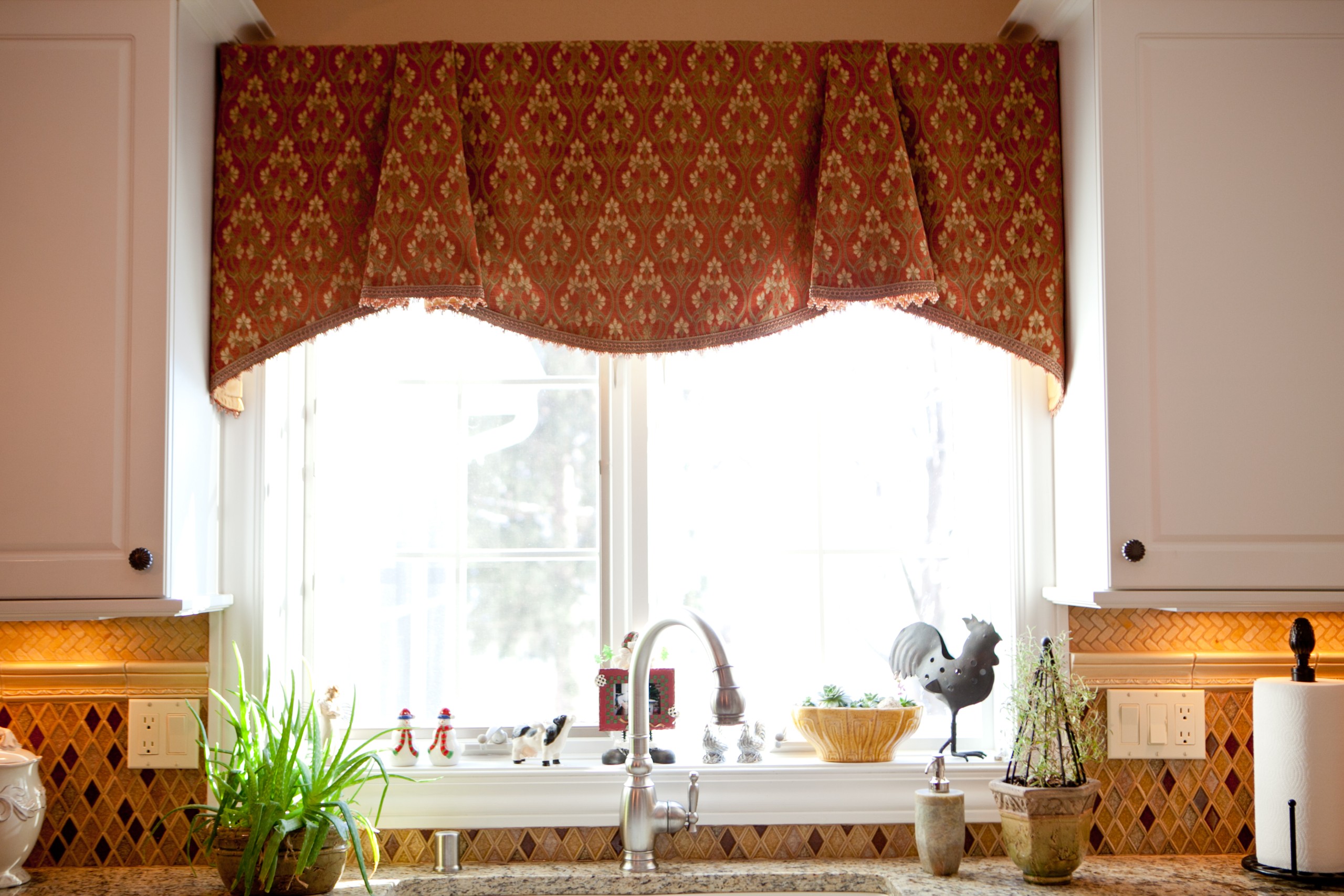 Valances for wide windows 2