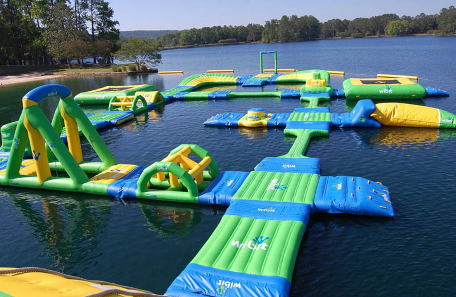 Inflatable party island