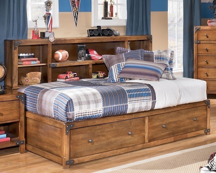 White daybed with bookcase
