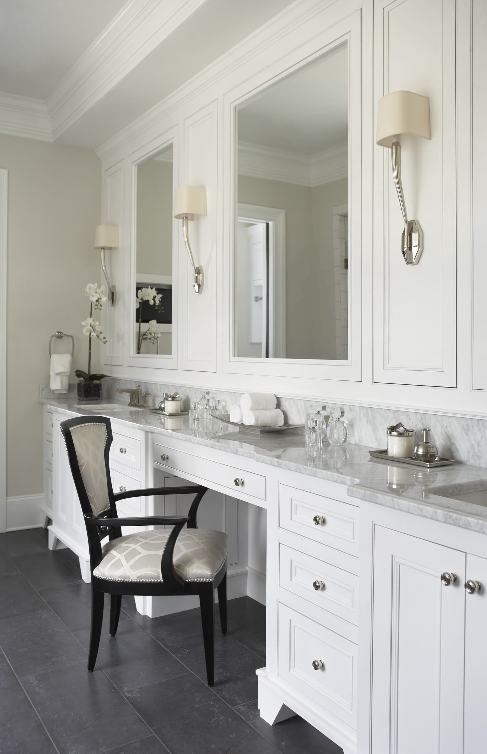 Modern makeup vanity 1