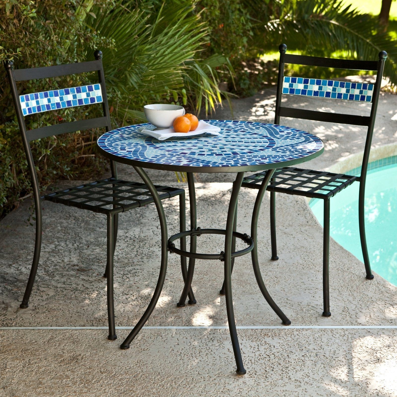 Mosaic outdoor coffee table