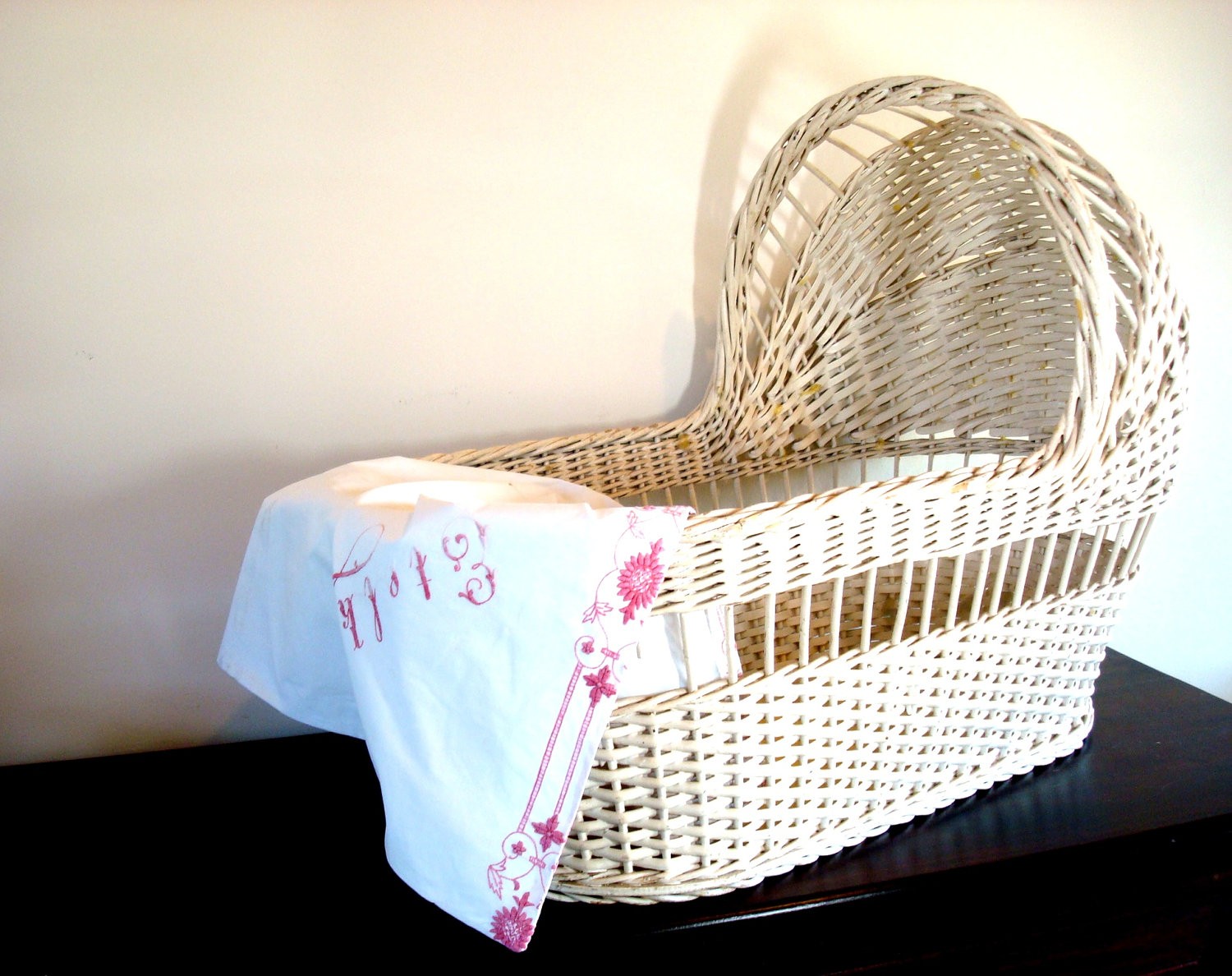 Vintage 1940 wicker baby bassinet