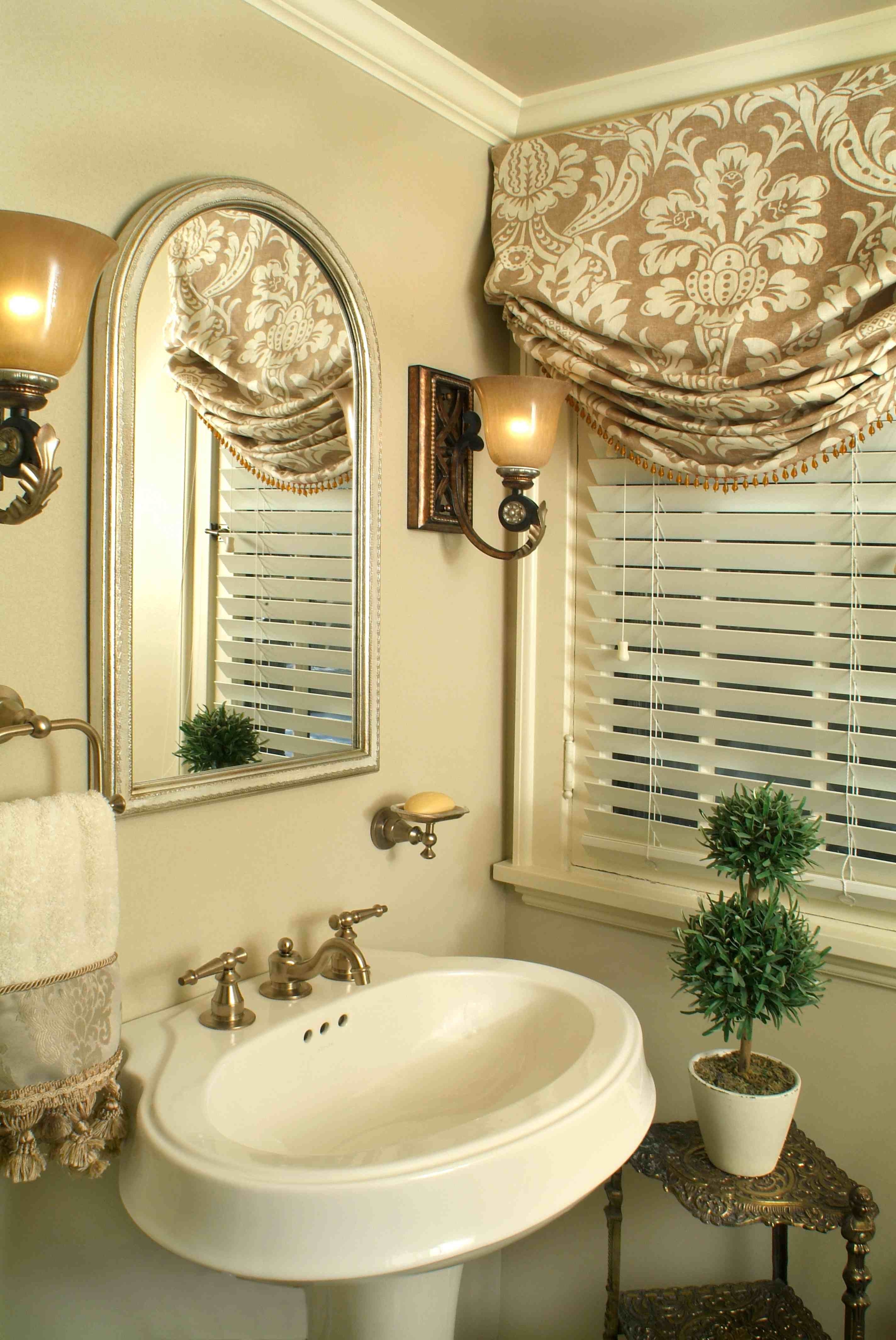 How to make balloon valance