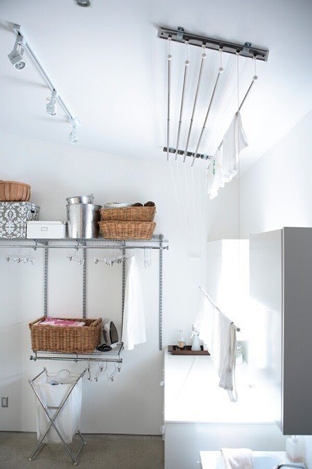 Pull out clothes airer