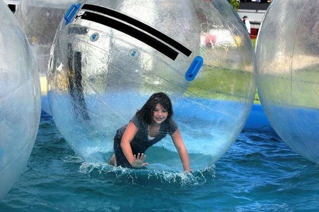 Cool pool floats for adults