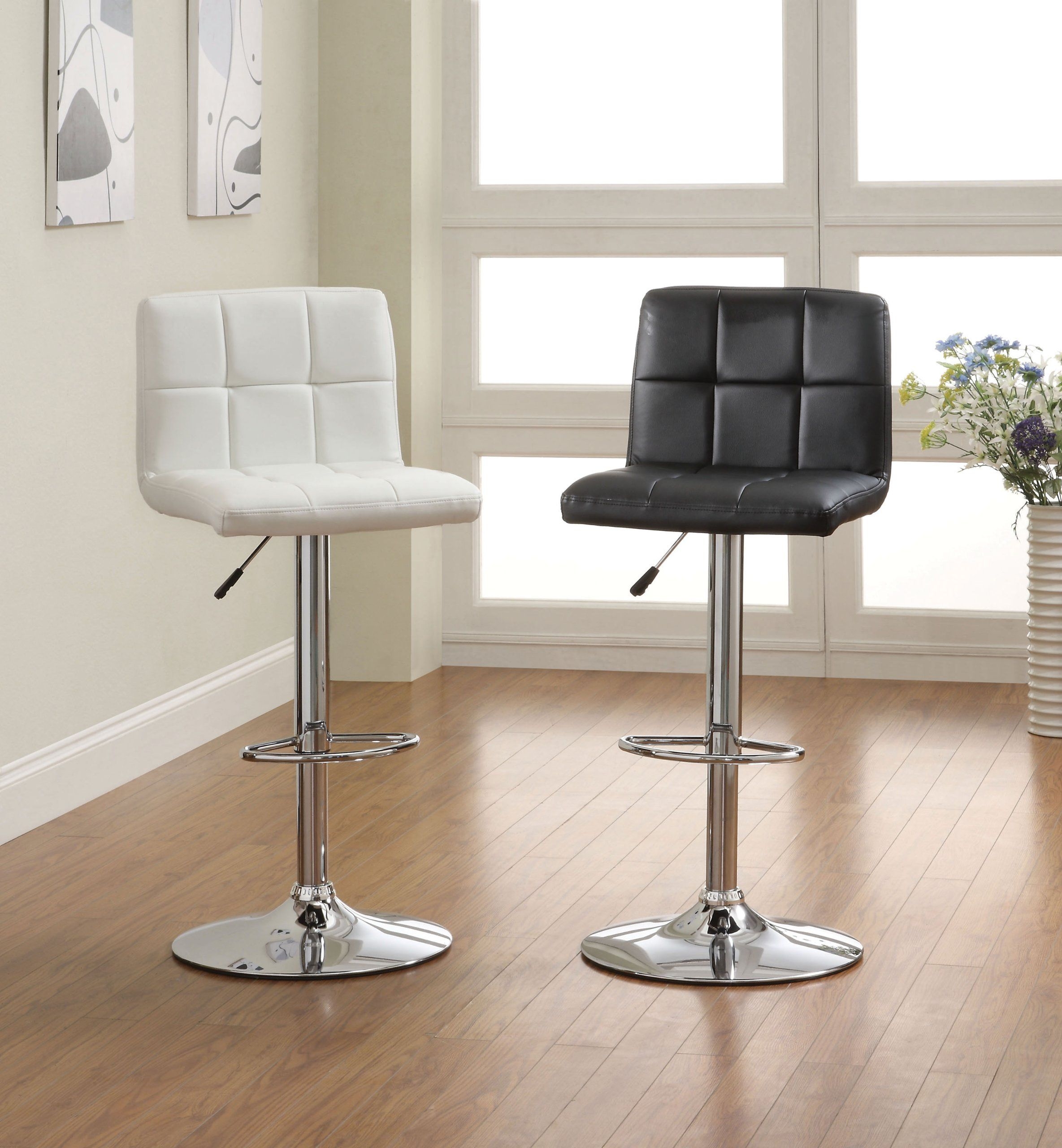 Ergonomic bar stools 2