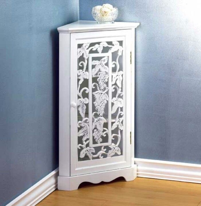 Corner built in cabinet