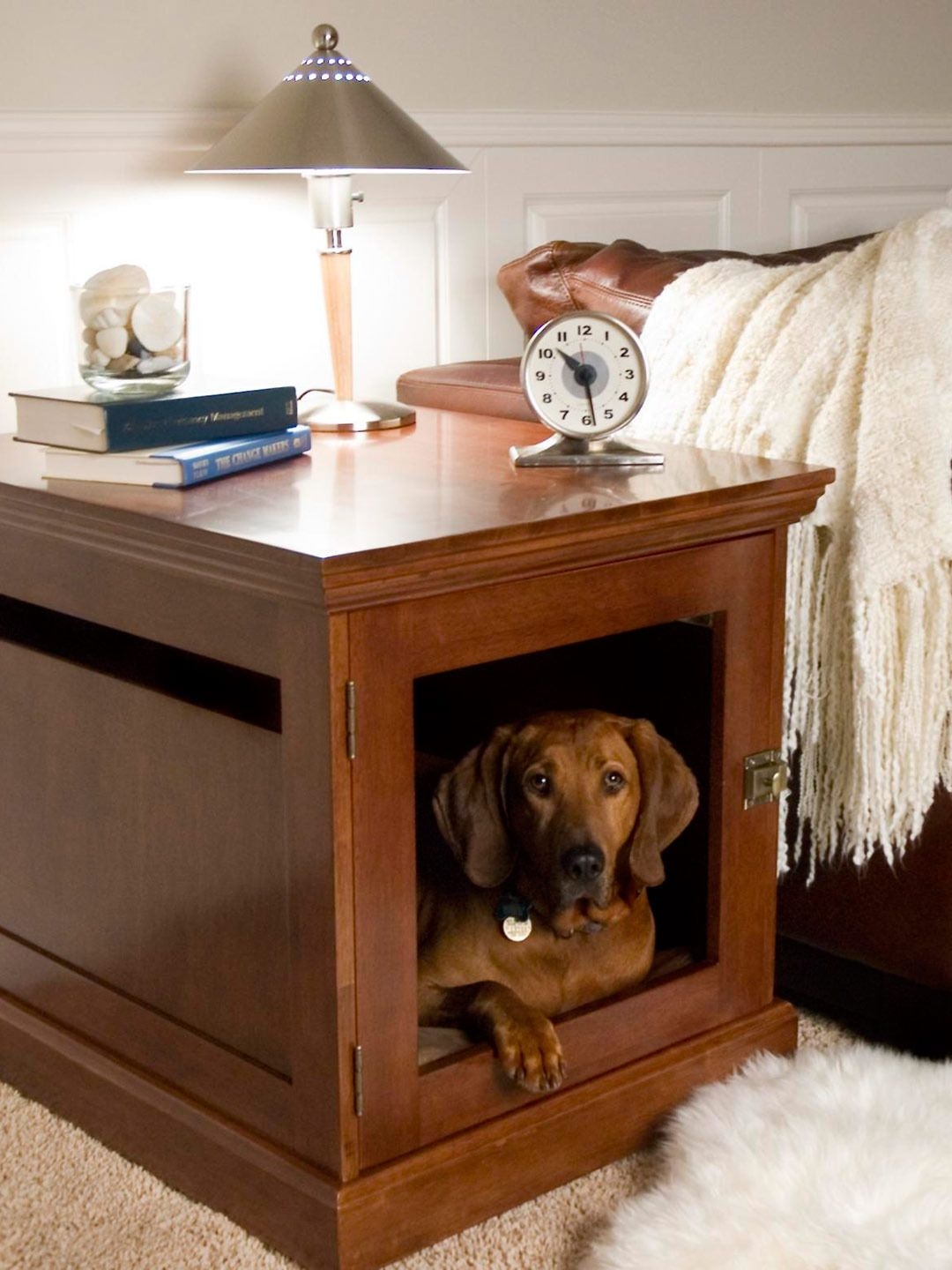 Nightstand dog crate 4