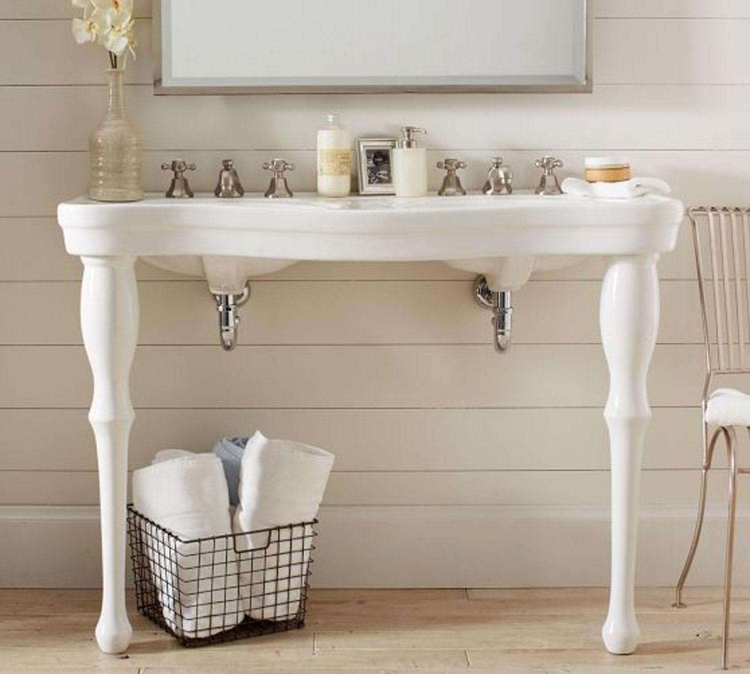 Pedestal sink console 2