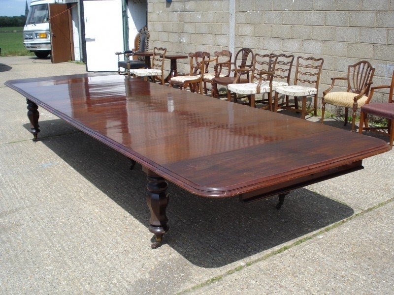 Dining table georgian or william iv to seat 8 10