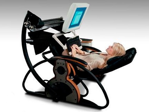 Reclining computer desk
