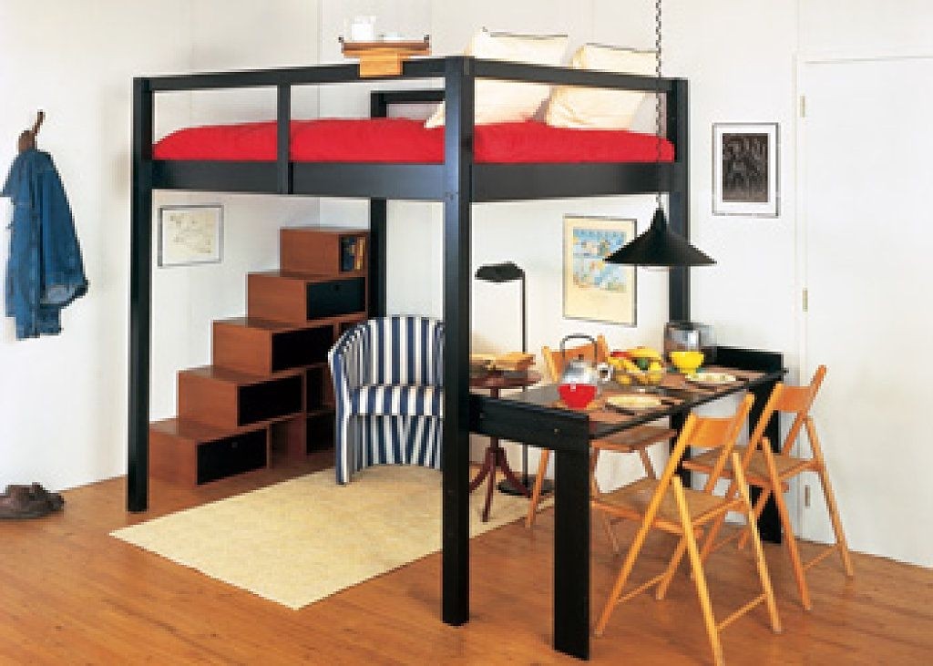 Loft bunk bed with stairs