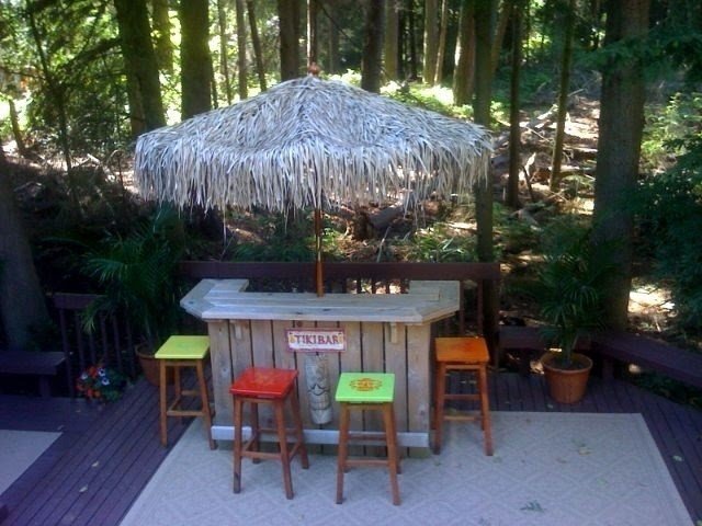 Small outdoor bar