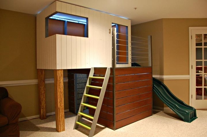 Childrens indoor playhouse 4