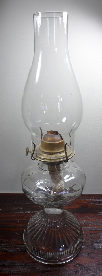 Clear glass paneled ribbed hurricane shade kerosene oil lamp light