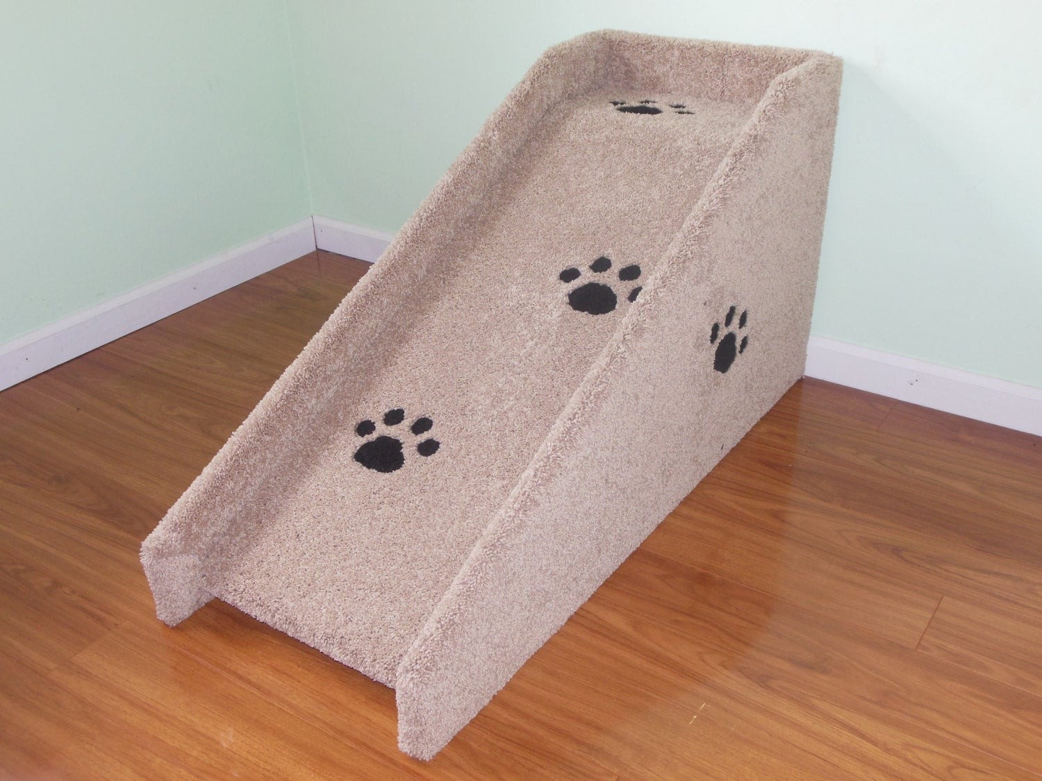 20 tall dog pet ramp with 4 tall protective side