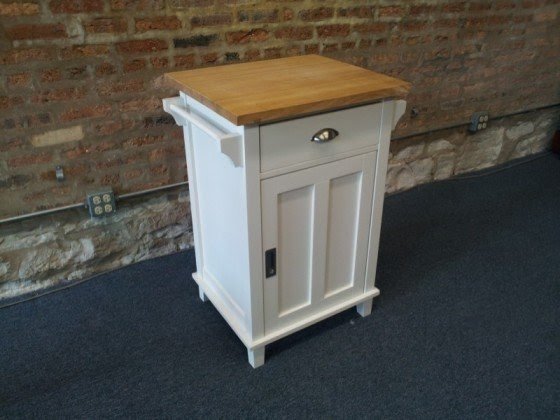 Kitchen cabinet on wheels 1