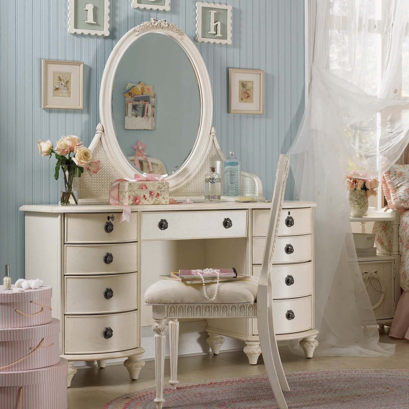 Vanities for bedrooms with mirror