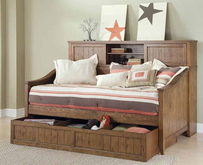 Bookcase daybed with drawers and trundle