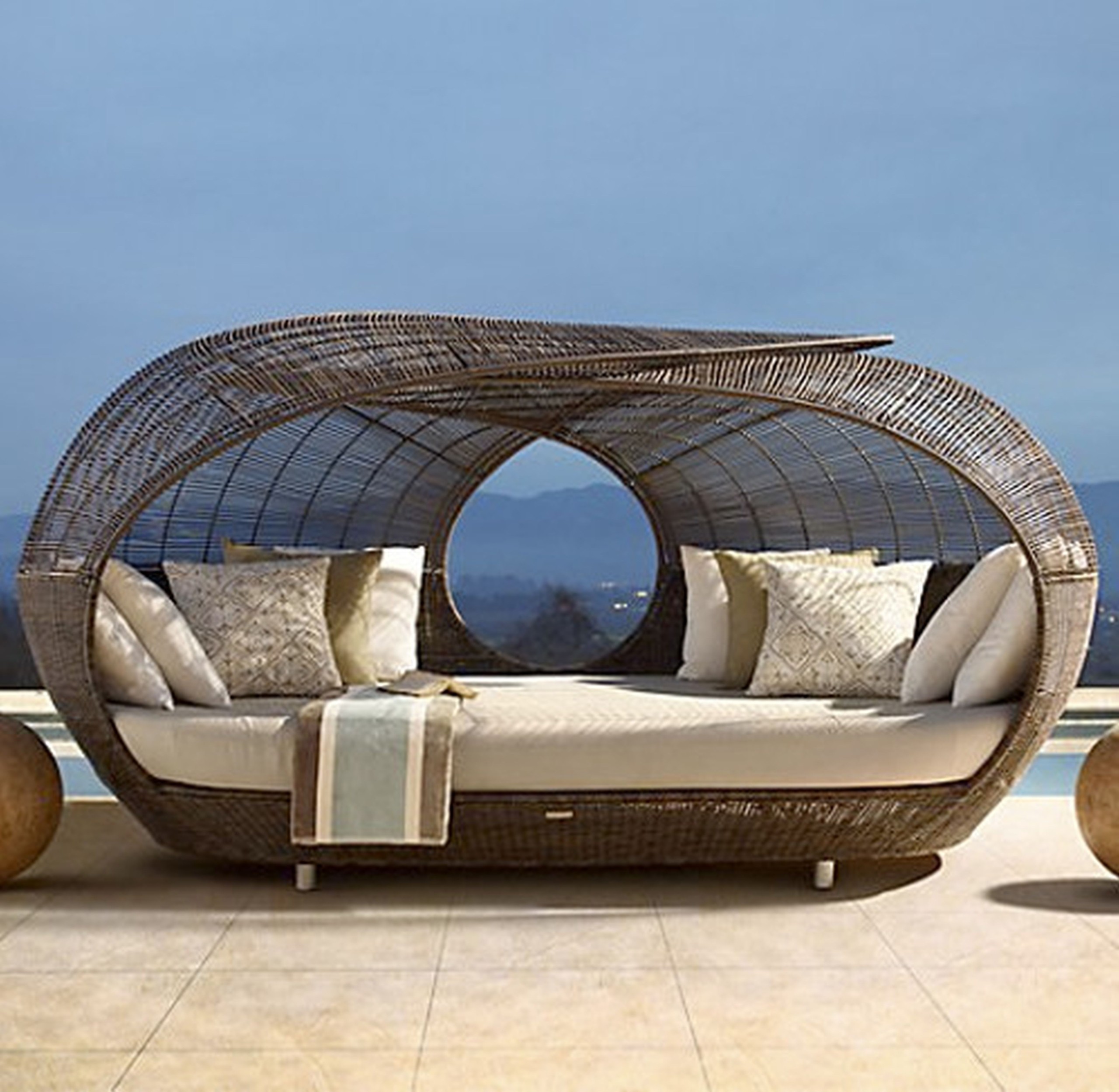 Enclosed egg chair