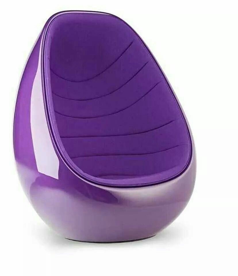 Hanging reading chair