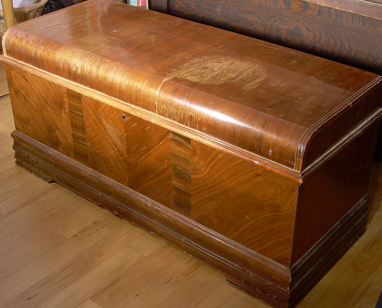 Antique cedar roos sweetheart chest ca