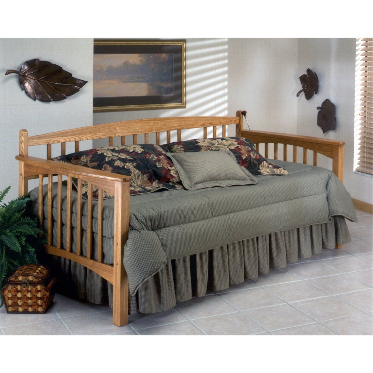 Oak daybed with trundle