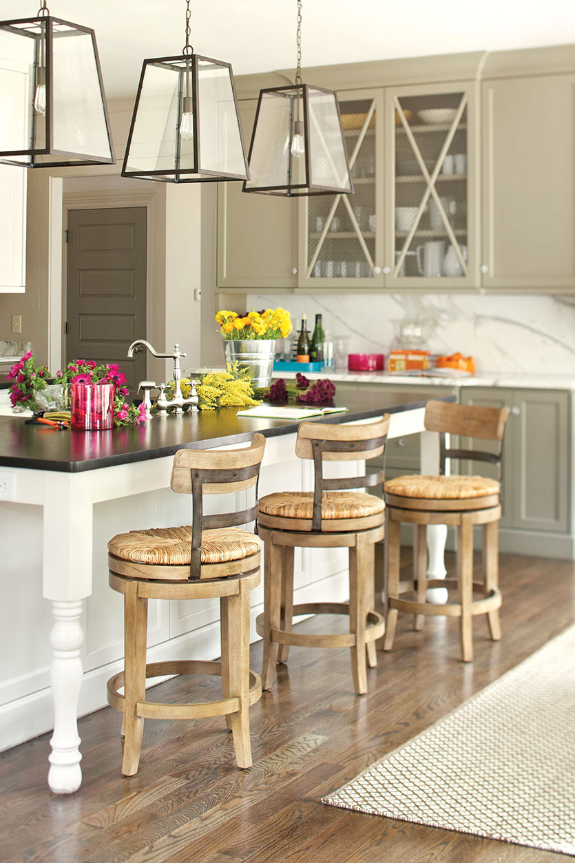 How to choose the right stools for your kitchen 2