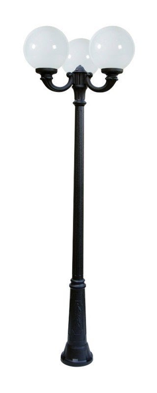 Triple globe lights 400mm diameter post overall height 3620mm